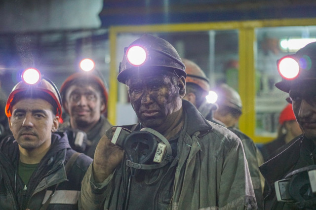 На шахтах Кузбасса начинаются массовые увольнения