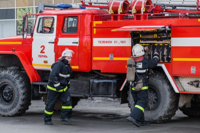 Пермские пожарные, жаловавшиеся Путину на низкую зарплату, уволились